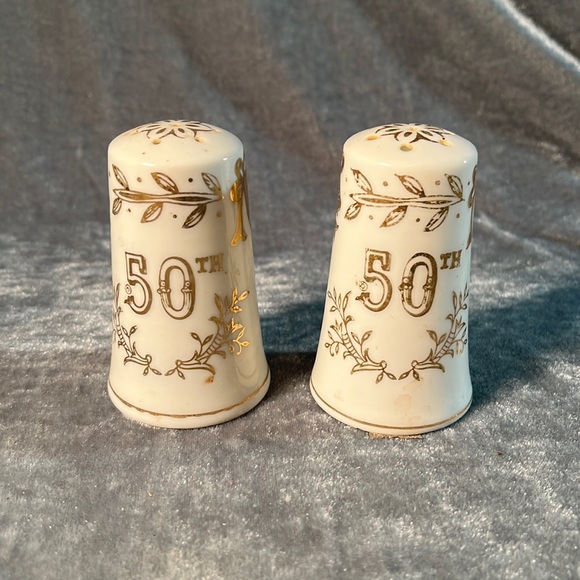 VTG 50th Anniversary Salt and Pepper - Picture 1 of 3